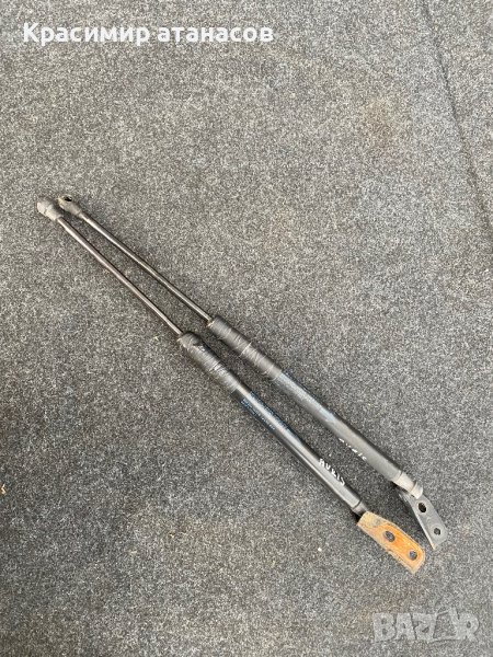 Амортисьор за багажник За Тойота Аурис.68960-02081, снимка 1