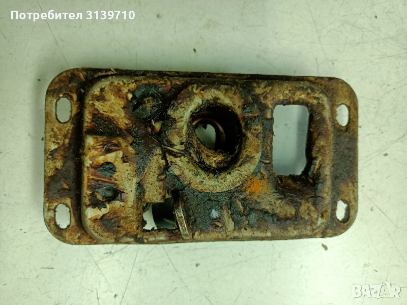 Брава преден капак Газ24., снимка 1