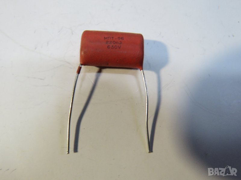 Български високоволтов неелекторитен кондензатор КМПТ - 220 нанофарада /630 Волта, снимка 1