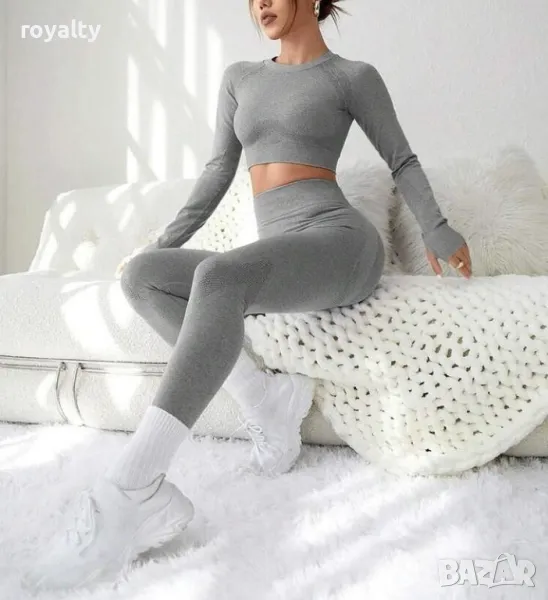 Дамски комплект клин и блуза , снимка 1