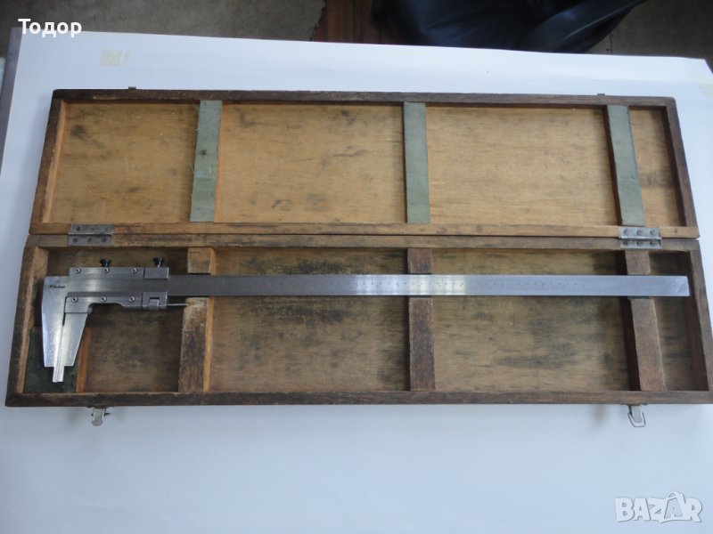 Голям професионален японски шублер Mitutoyo в кутия , снимка 1