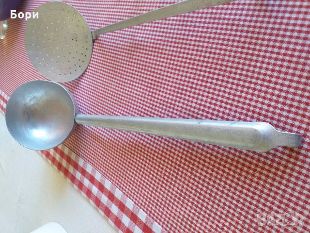 Стари алуминиеви черпак и решетъчна лъжица, снимка 3 - Прибори за хранене, готвене и сервиране - 33042824