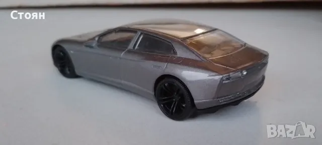 Lamborghini Estoque, мащаб 1/43, снимка 7 - Колекции - 47306864