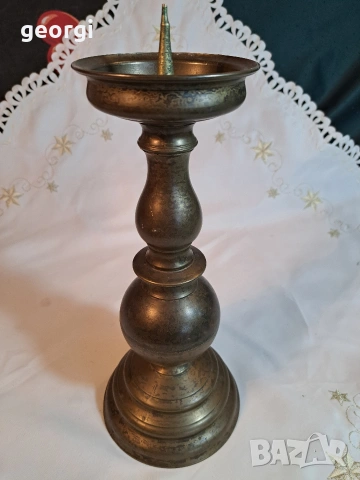 масивен бронзов свещник 32/1