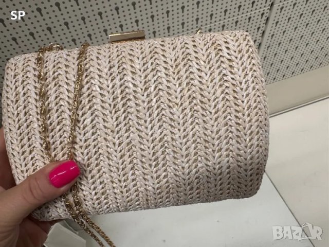 Малка чанта, снимка 2 - Чанти - 50297385