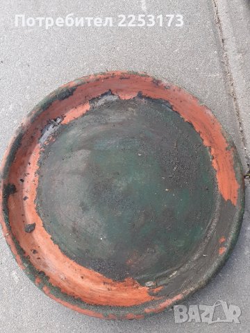 Стара глинена подложка за саксия, снимка 2 - Саксии и кашпи - 43533203