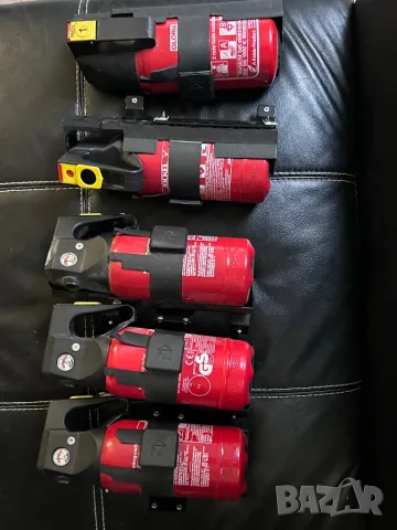 немски пожарогасител със стойка за вграждане под седалка на мпс