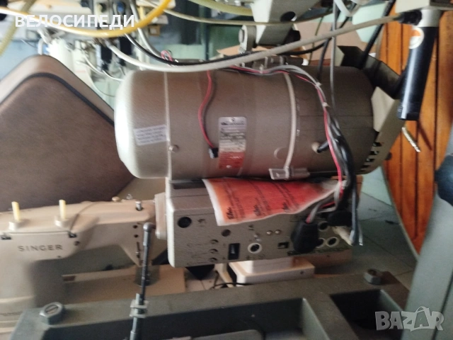 Индустриална подгъвачка Yamato VC2700 с интерлок покривен шев , снимка 2 - Шевни машини - 53202898