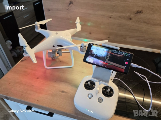 Дрон DJI PHANTOM 4 PRO