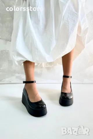 Обувки на платформа - черен лак - FG25