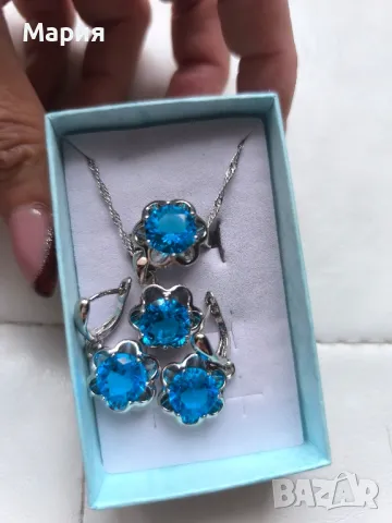 комплект със сини кристали , снимка 2 - Бижутерийни комплекти - 47775885