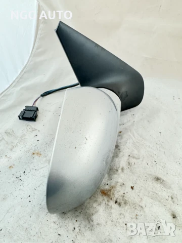 Огледало за Фолксваген Голф, Бора, VW Golf 4, Bora, снимка 2 - Части - 51395750