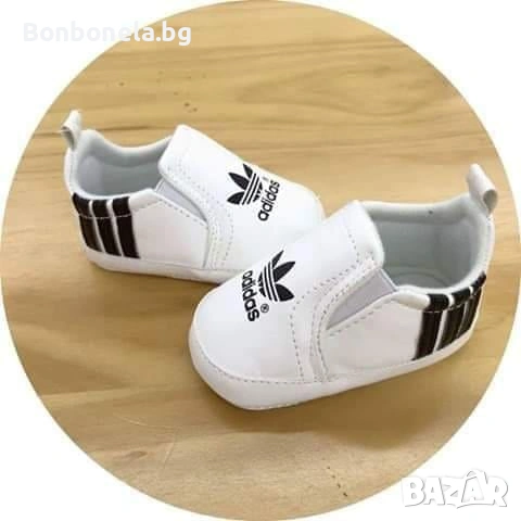 Бебешки обувки / маратонки Adidas, снимка 5 - Бебешки обувки - 53035115