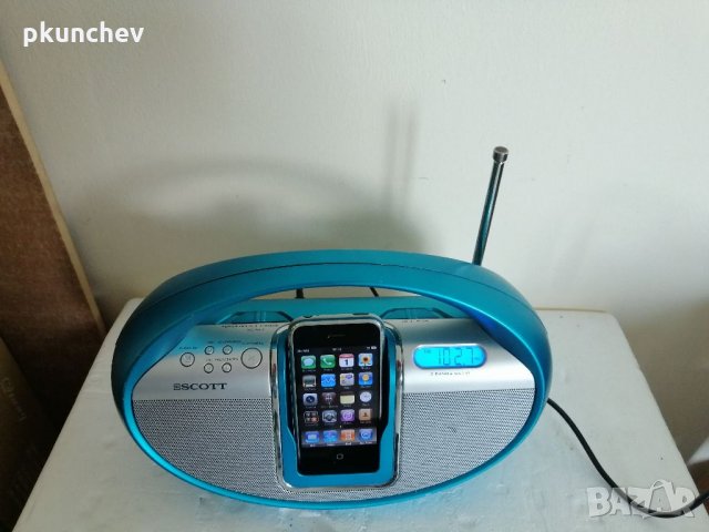 Радио-часовник с Докинг-станция за iPod, iPhone и AUX, снимка 2 - iPod - 33575325