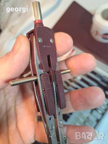 комплект прибори за чертане пергел и рапидографи Rotring HI Tech 33/1, снимка 11 - Други услуги - 53377271