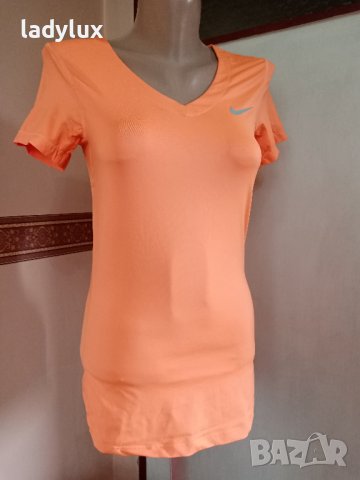 NIKE Pro, Dri-Fit, Оригинална, Размер S. Код 1779, снимка 9 - Тениски - 37002433