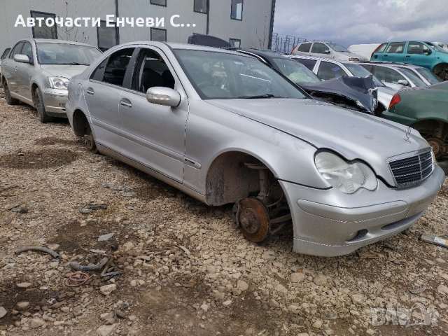 Мерцедес 203 Mercedes 203 бензин на части, снимка 3 - Автомобили и джипове - 36424242