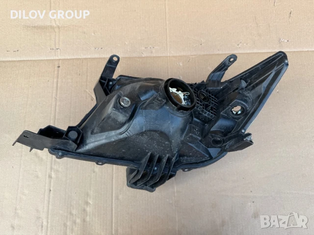Фар Toyota Hilux 2011-2015, снимка 2 - Части - 51248205
