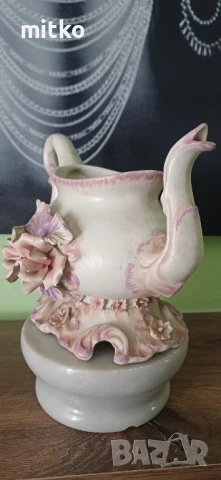 Изящна италианска порцеланова каничка, снимка 4 - Колекции - 50666731