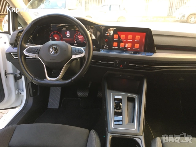 Volkswagen Golf 8 TDI 150кс. В гаранция., снимка 9 - Автомобили и джипове - 52821502