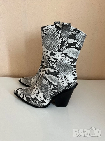 Каубойски модерни ботуши