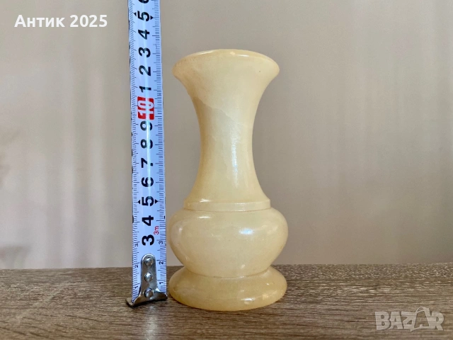 Декоративна ваза от камък (предположително мрамор/алабастър), винтидж, снимка 3 - Антикварни и старинни предмети - 53383514