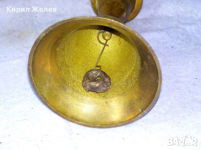 СТАР БРОНЗОВ СВЕЩНИК - ЗВЪНЧЕ / КАМБАНКА За КОЛЕКЦИЯ РЕТРО ИНТЕРИОР 42664, снимка 4 - Вази - 43828104