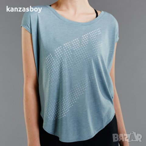 Nike Sportswear Burnout Tee - страхотна дамска тениска КАТО НОВА, снимка 3 - Тениски - 37158607