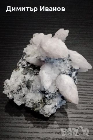 Кристален образец кварц и галенит (7.5x7cm), Хасково