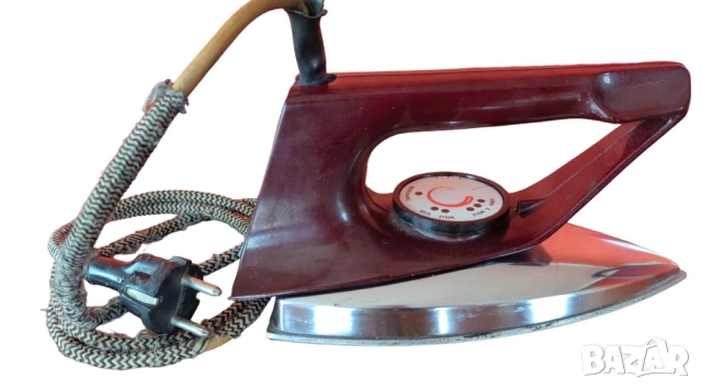 Ютия, 220V, 22х11 см, Произведена в ГДР, Кафява