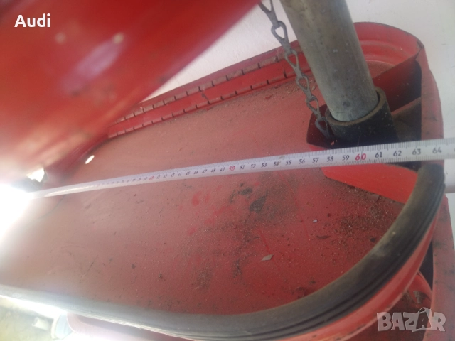 Метална количка за инструменти 4 работни нива. Подходяща за сервиз, работилница, гараж, снимка 7 - Куфари с инструменти - 48405117