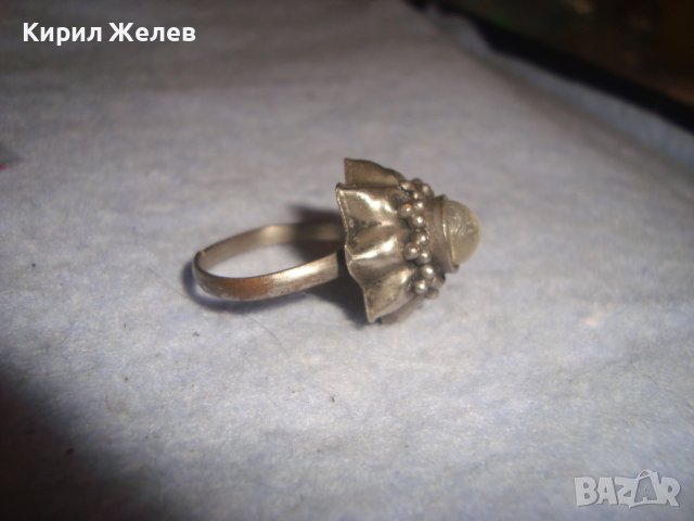 СТАР ПОСРЕБРЕН РЕТРО - ВИНТИДЖ ПРЪСТЕН МАЙСТОРСКА ИЗРАБОТКА с ШЛИФОВАН КРИСТАЛ 20304, снимка 4 - Антикварни и старинни предмети - 37510190