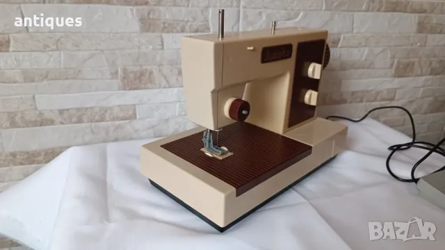 Стара детска шевна машина - PIKO - Made in GDR, снимка 3 - Антикварни и старинни предмети - 50093095