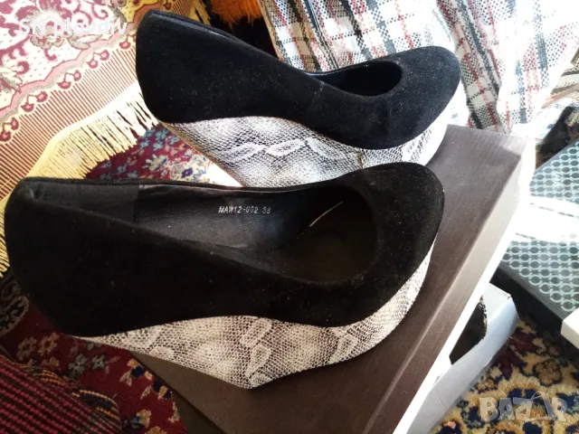 Обувки на платформа, 38номер, снимка 2 - Дамски обувки на ток - 48555819