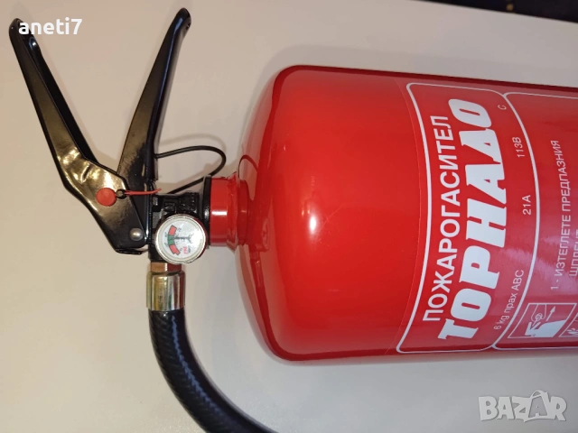 Прахов пожарогасител АВС 6кг Торнадо Заверен актуален стикер Извършено техническо обслужване 09.2026, снимка 2 - Друго - 53258657