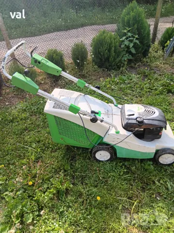 Продават се