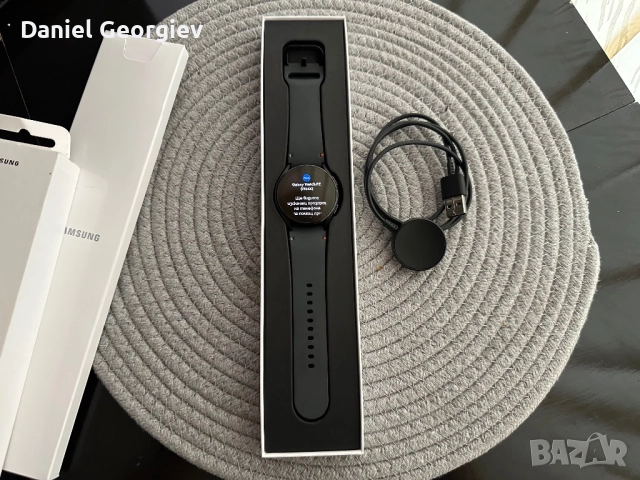 Samsung Galaxy Watch FE пълен комплект в отлично състояние, снимка 2 - Смарт гривни - 52990411