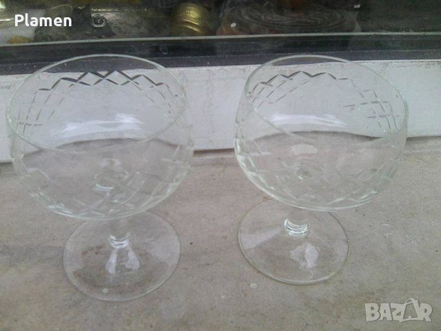 Две стари кристални чаши за коняк на Сливен
