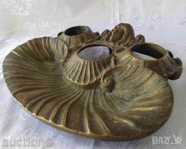 ГРАМАДНА бронзова МАСТИЛНИЦА с  орнаменти, снимка 2 - Антикварни и старинни предмети - 28898831