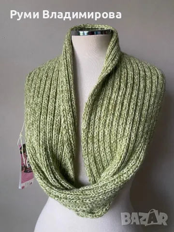 Светлозелен шал/ тип яка от 100 % alpaca, с етикет, снимка 6 - Шалове - 49484144