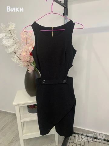 Рокля универсален размер но е подходяща за S, снимка 4 - Рокли - 50845182