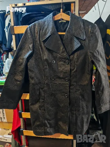 Дамско кожено манто, снимка 2 - Палта, манта - 48186578