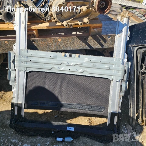 Продавам панорама заден дифузьор и прагове за Mercedes glc, снимка 2 - Части - 50964450