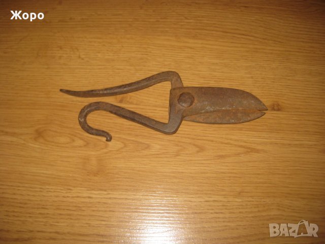 Стара кована ножица