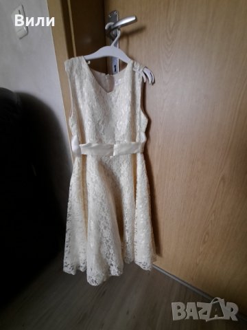 Официални РОКЛИ и ново ефектно яке, снимка 8 - Детски рокли и поли - 32557142