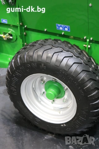 Агро гуми инвентар 300/80-15.3 Flotation+ Vredestein