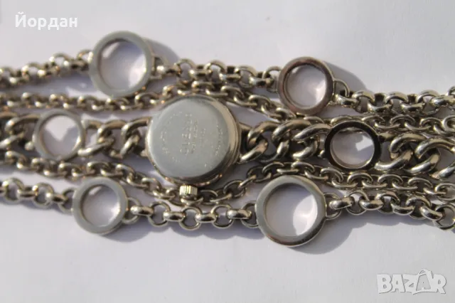 Дамски часовник гривна ''Guess'', снимка 10 - Дамски - 49546707