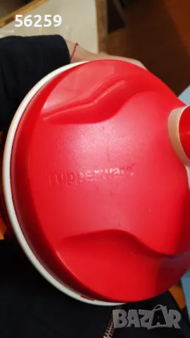 Ръчен чопър Tupperware, снимка 4 - Чопъри и пасатори - 47301049
