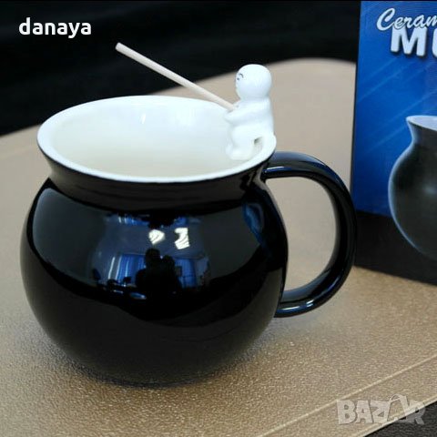 1490 Тумбеста чаша за чай или кафе с 3D фигура рибар 300ml, снимка 1 - Чаши - 28788160