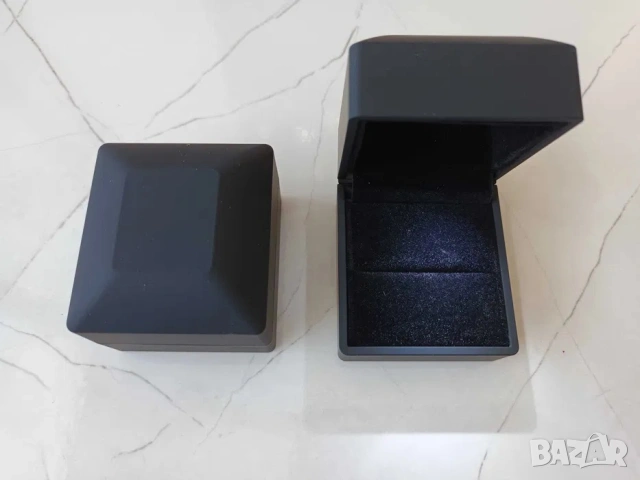 Пръстен бяло злато с диамант 18к, златен пръстен, годежен пръстен, кутийка за пръстен, снимка 6 - Пръстени - 48508955